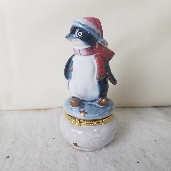 Penguin trinket box porcelain vintage Christmas figure décor scarf - Picture 1 of 9